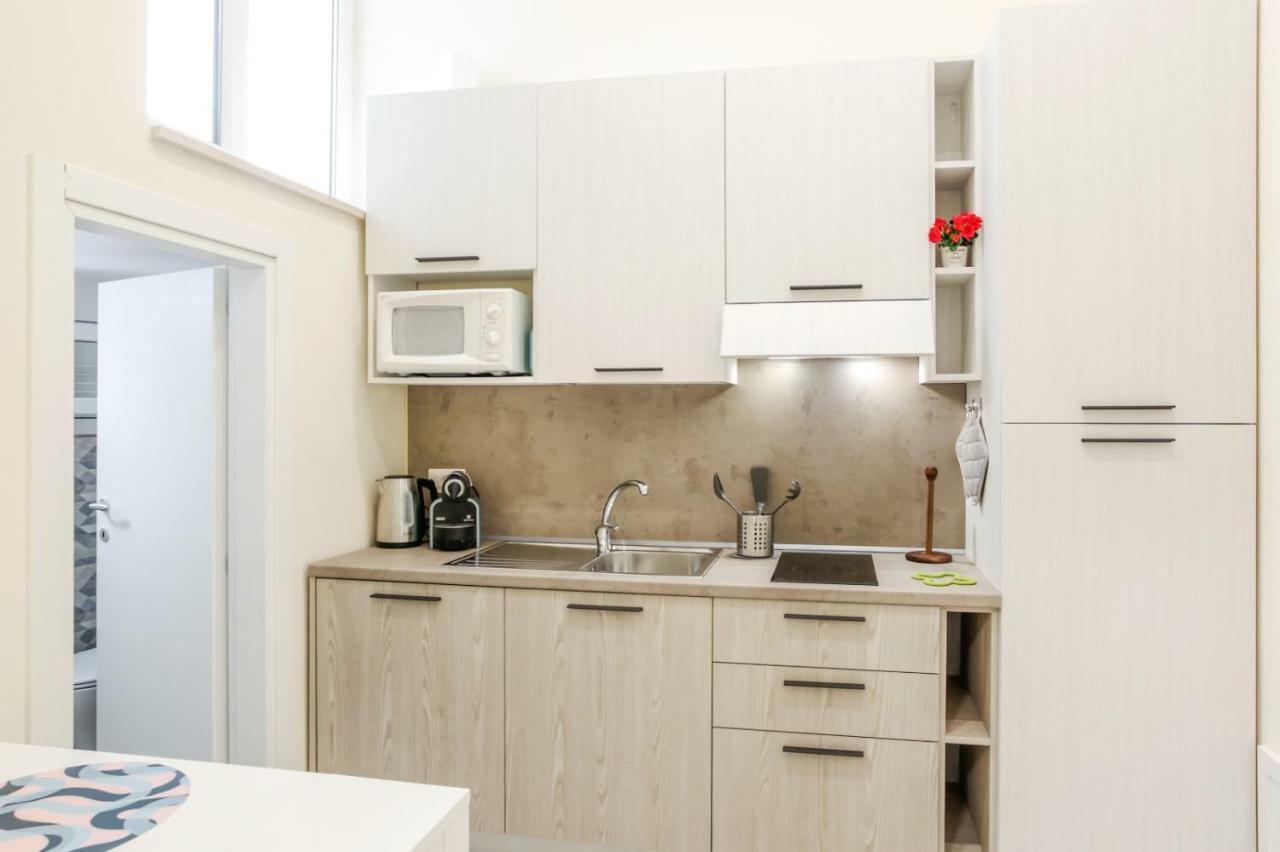 Bari Centrale Railway Station Apartment ภายนอก รูปภาพ