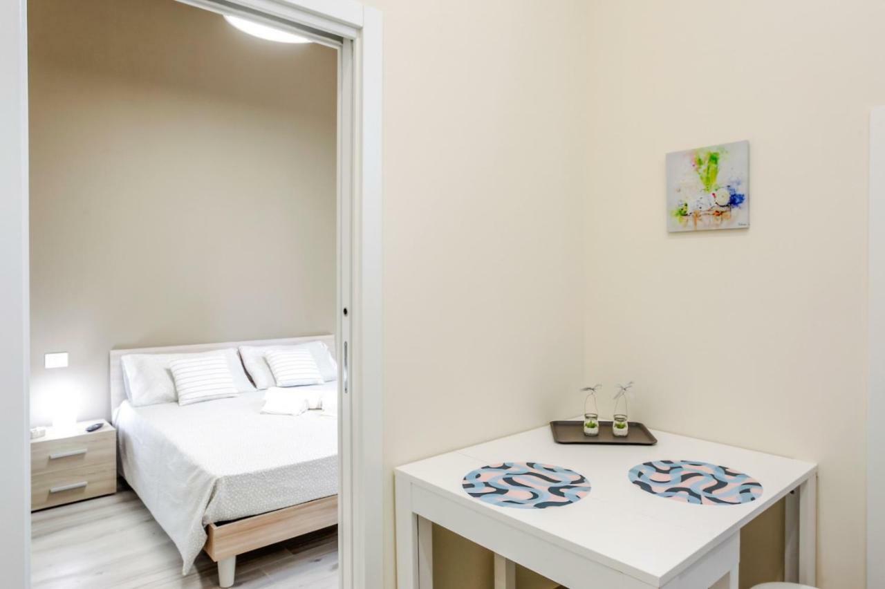 Bari Centrale Railway Station Apartment ภายนอก รูปภาพ